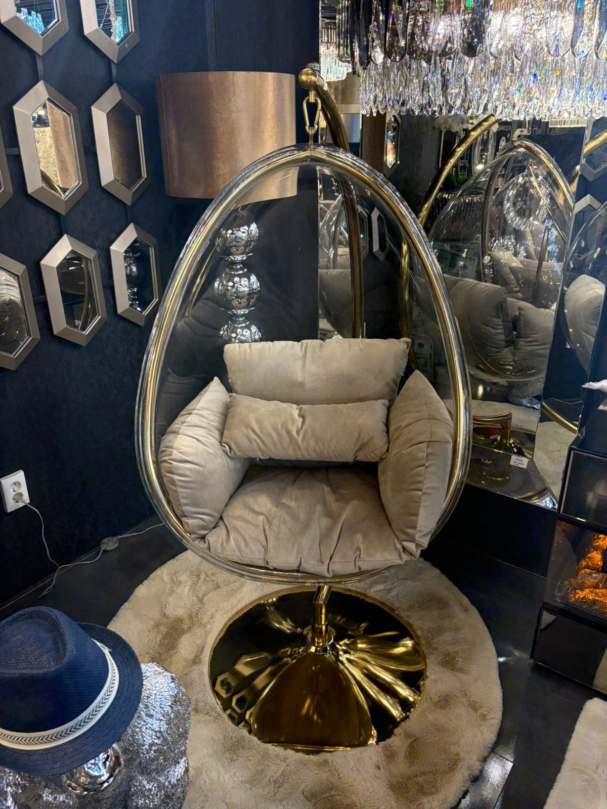 NEW hangstoel goud frame draaibaar 3 model stoel EYECATCHER, Huis en Inrichting, Ophalen, Overige kleuren, Nieuw, Eric Kuster