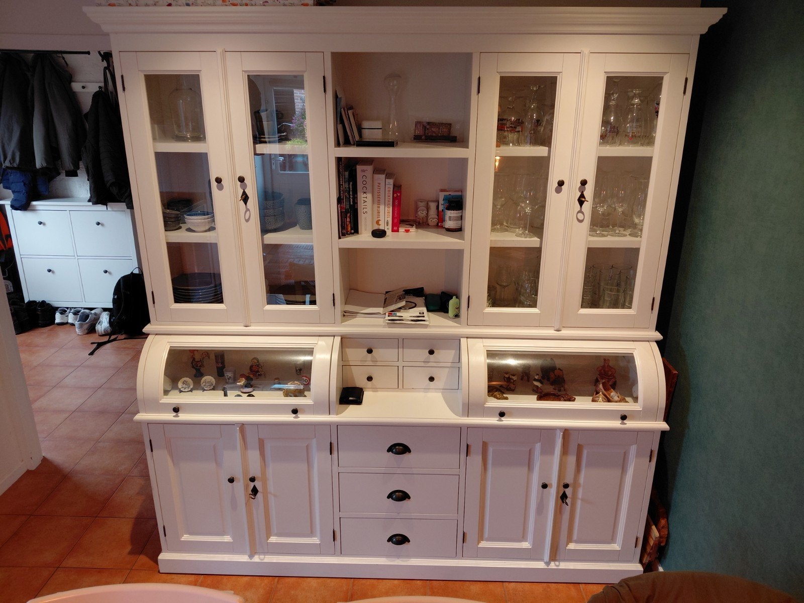 Witte buffetkast met vitrines - 210x200x50/30 cm, Ophalen, Gebruikt, 25 tot 50 cm, 200 cm of meer