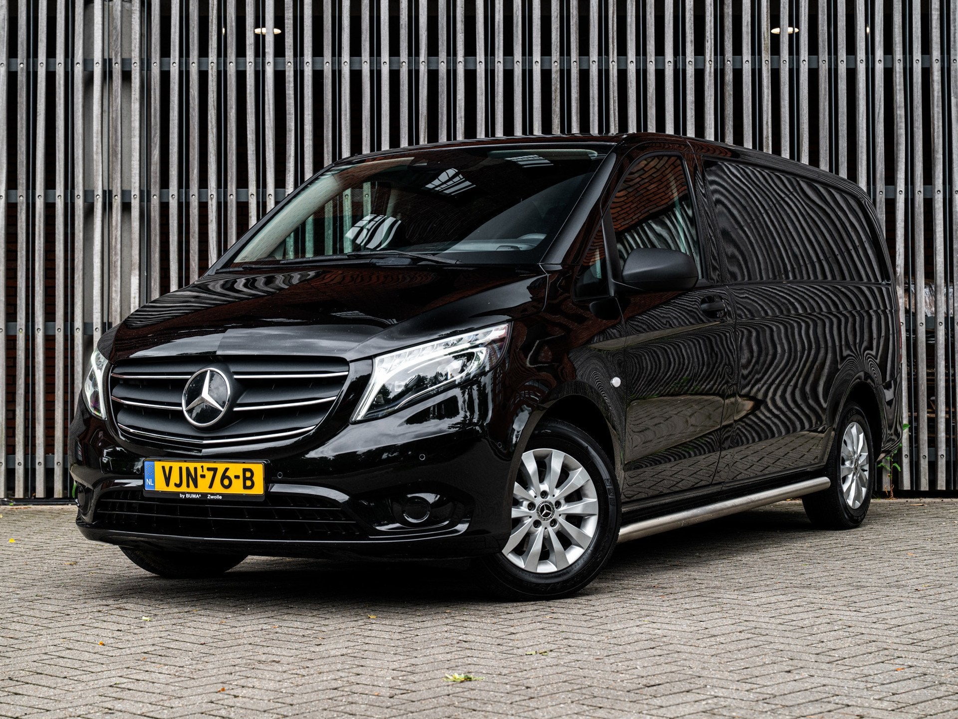 Mercedes-Benz Vito 114 CDi 136pk AUT. L2 |NL-AUTO| LED|Camer, Automaat, Gebruikt, Zwart, Bedrijf