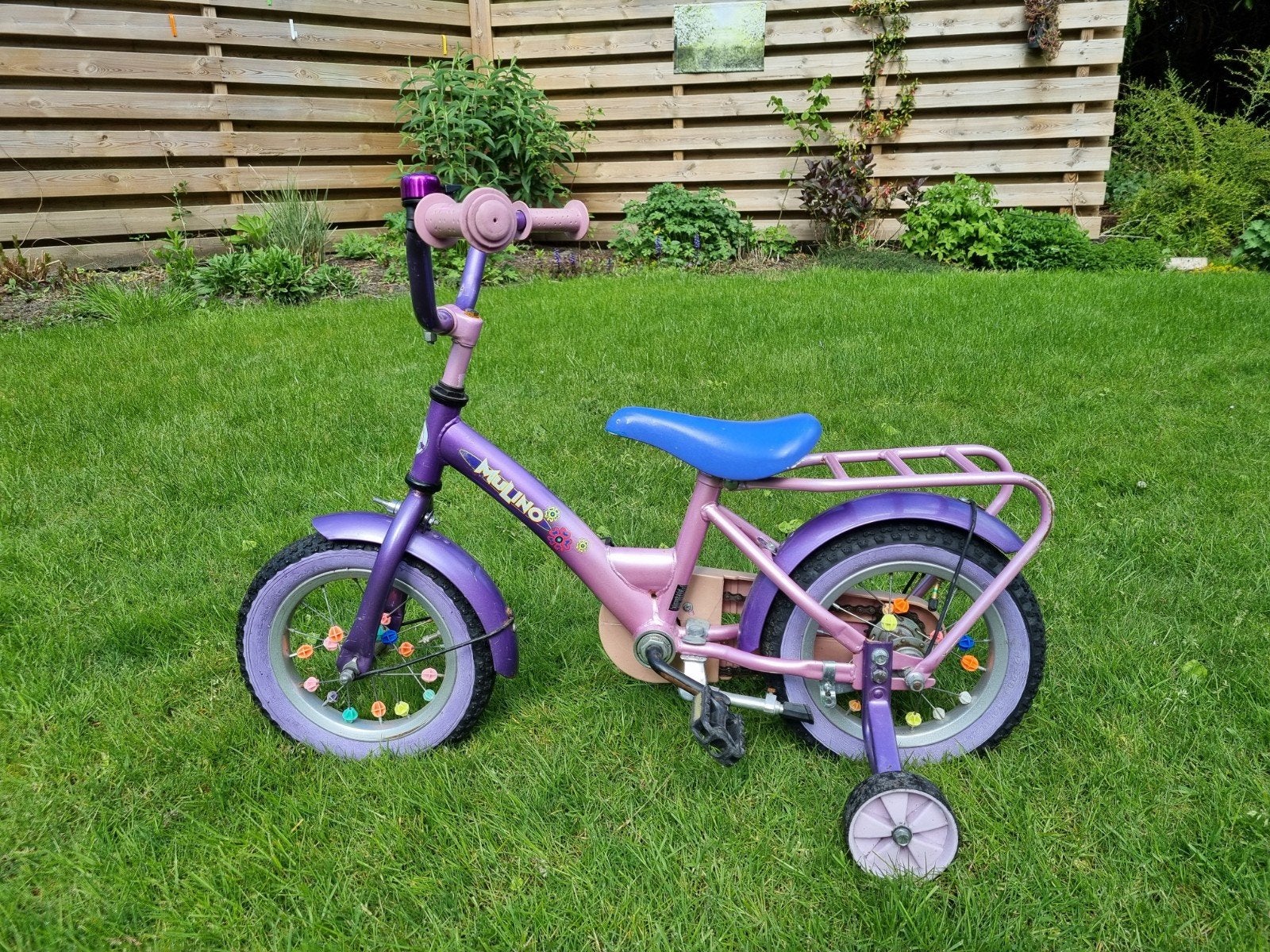 12 inch meisjesfiets, Fietsen en Brommers, Fietsen | Kinderfietsjes, Ophalen, Terugtraprem, Zijwieltjes, Gebruikt