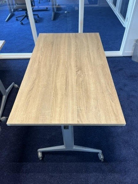 Verrijdbare klaptafel eiken blad grijs frame, Huis en Inrichting, Bureaus, Ophalen, 140 cm, 80 cm, Zo goed als nieuw
