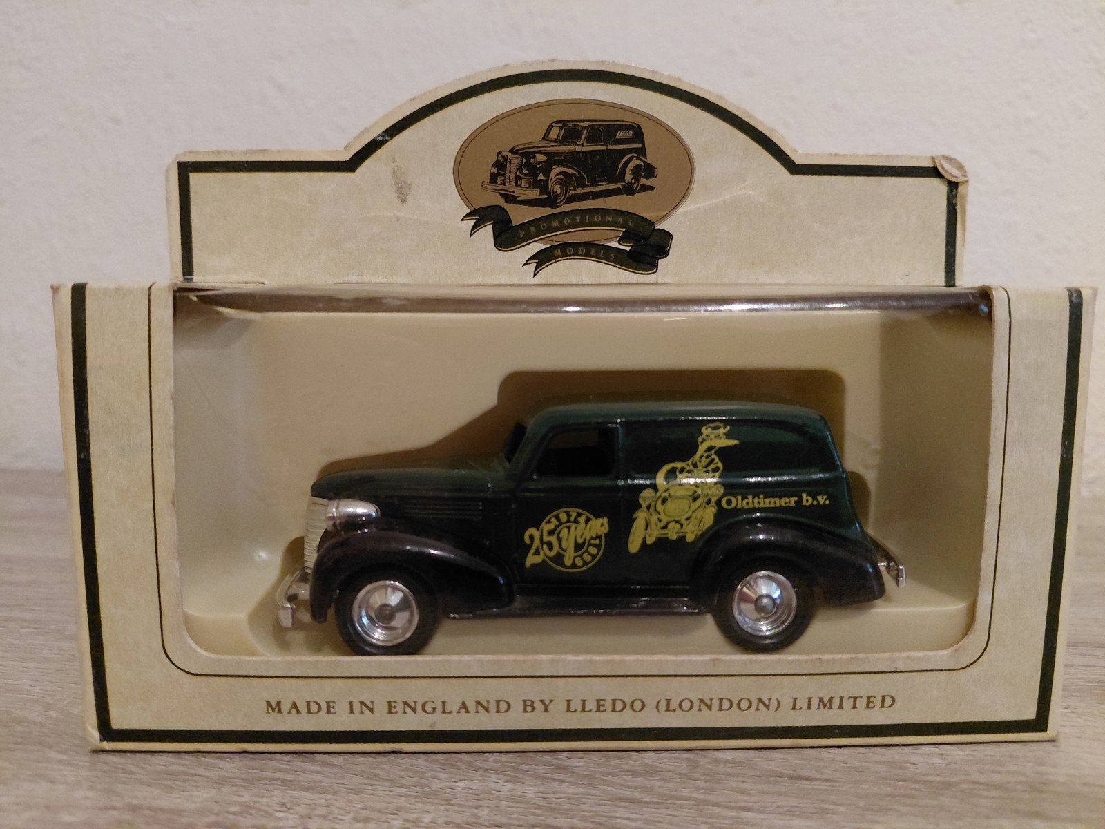 'Oldtimer bv 25 Years' Chevrolet Car, Overige merken, Auto, Verzenden, 1:32 tot 1:50