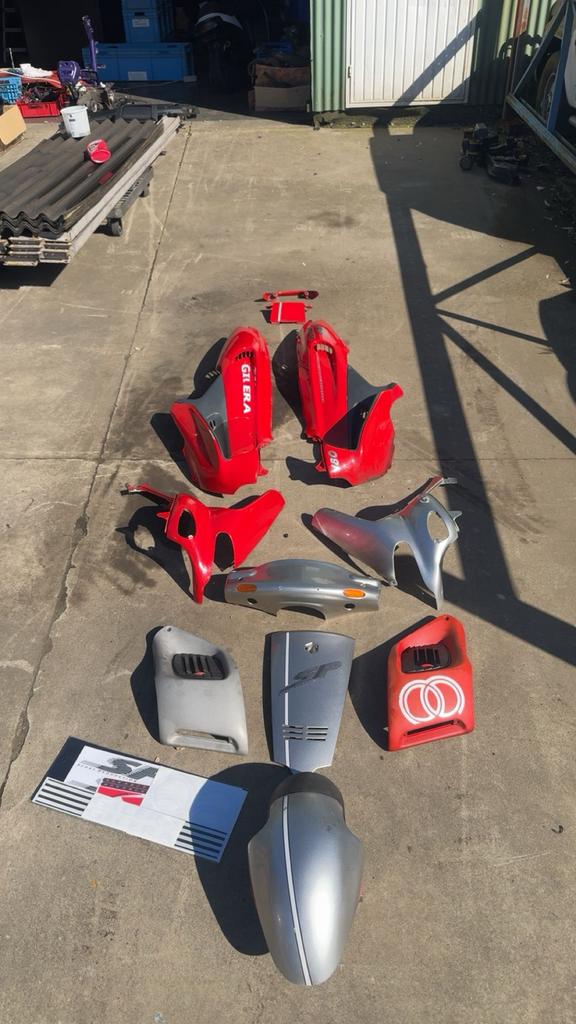 Gilera Runner SP kappenset, nieuwe stickerset, sp spoiler!, Ophalen, Zo goed als nieuw, Kap, Overige merken