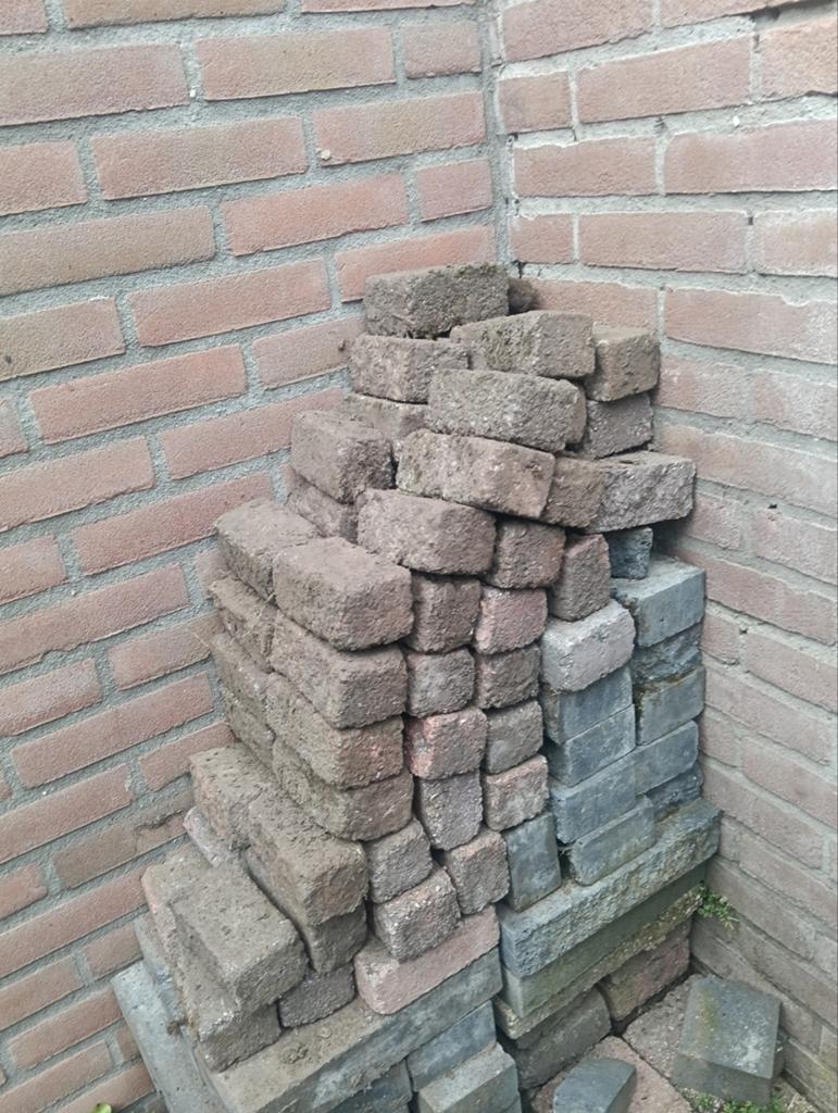Klinkers/stenen gratis af te halen, Ophalen, Beton, Klinkers