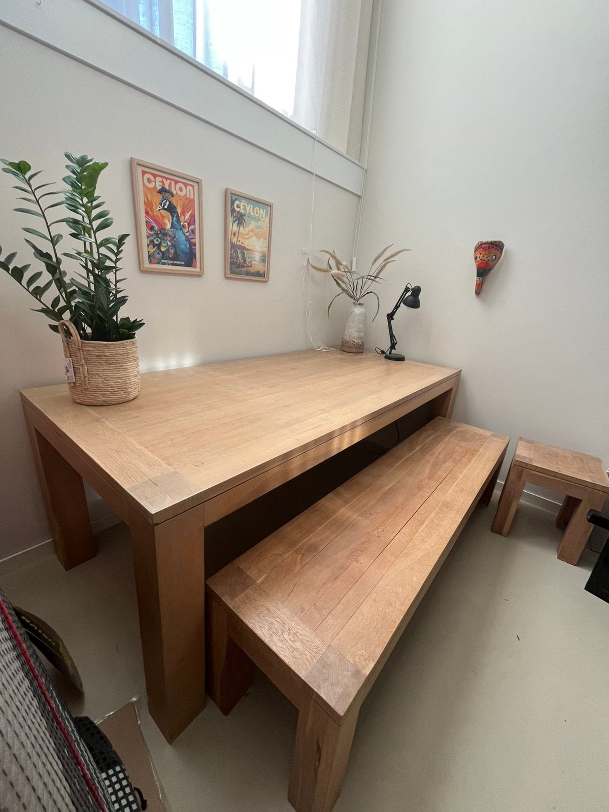 Foto 4 van Prachtige massief eiken eettafel met bankje en kruk