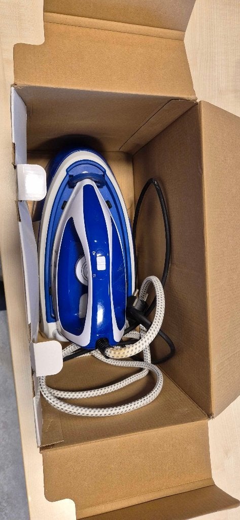 Tefal Express Essential SV6115E0 stoomgenerator met doos, Witgoed en Apparatuur, Strijkijzers en Strijkplanken, Ophalen, Zo goed als nieuw