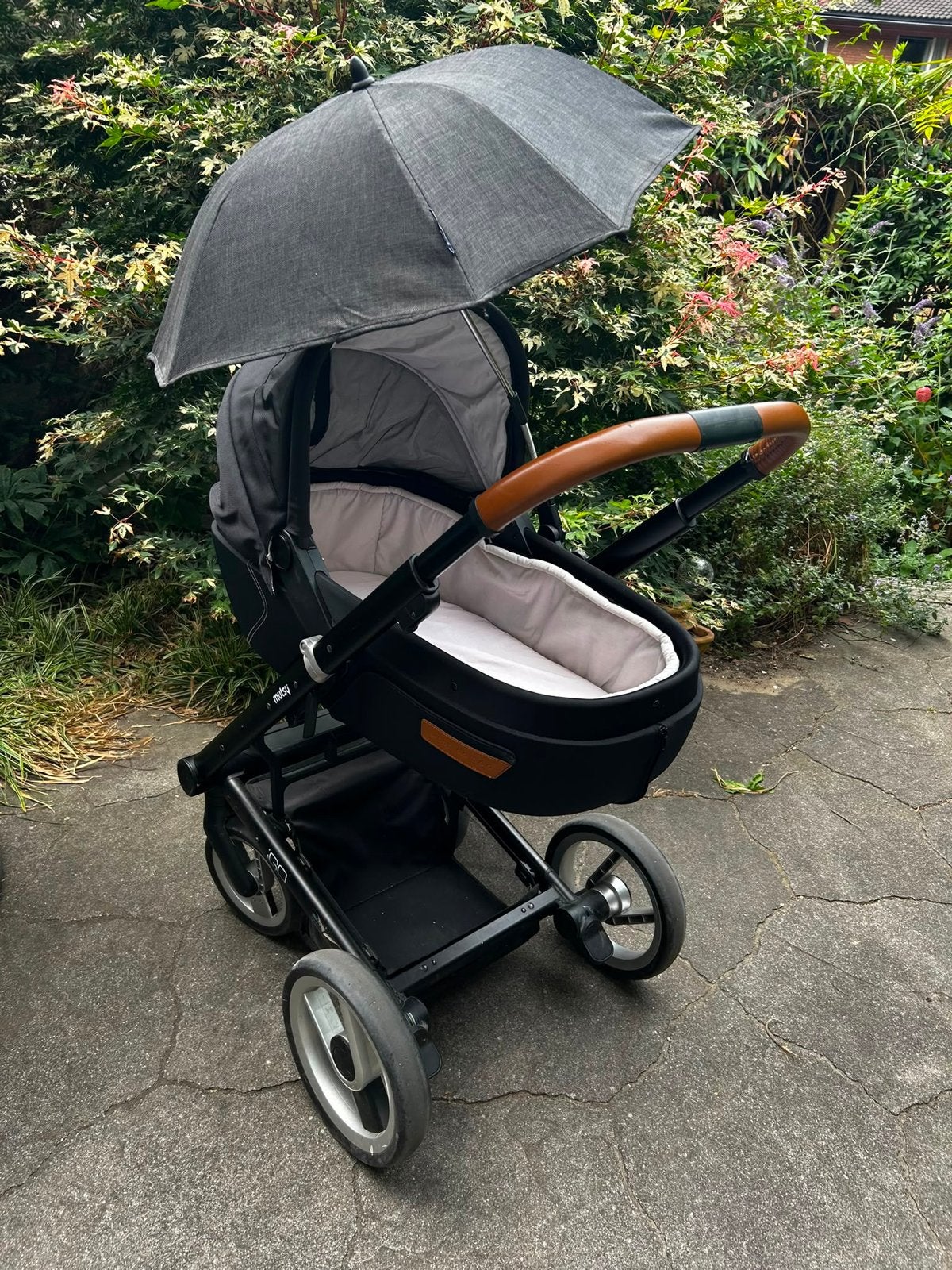 Mutsy Igo Combiwagen met Maxi-Cosi adapters en accessoires, Ophalen, Combiwagen, Mutsy, Verstelbare duwstang