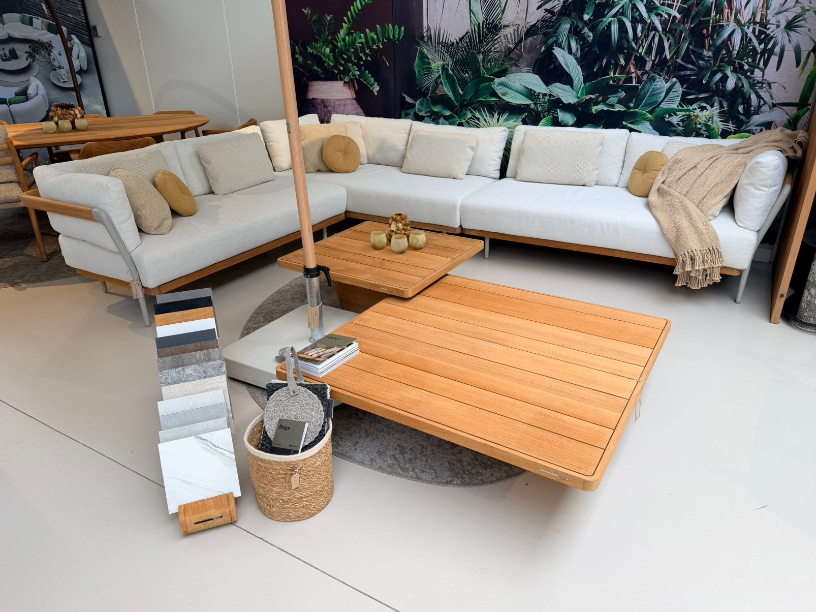 -25% ! Manutti Flows loungeset teak - SHOWROOMMODEL, 6 zitplaatsen, Bank, Teakhout, Ophalen of Verzenden