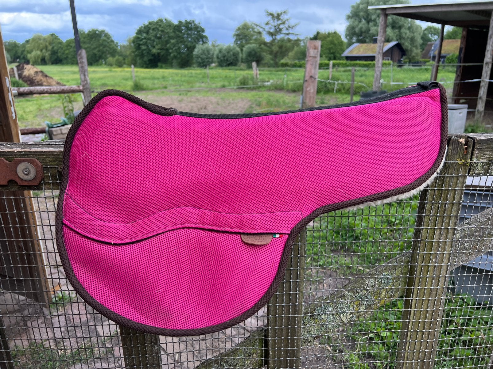 Ghost boomloos zadel pad model Quevis / Quilty, Dieren en Toebehoren, Ophalen of Verzenden, Zo goed als nieuw, Roze, Veelzijdigheidsdekje