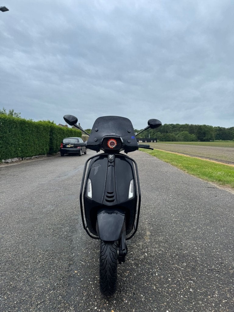 Vespa Sprint S -- 2019 -- 13.494km -- FULL OPTION, Fietsen en Brommers, Scooters | Vespa, Ophalen, Gebruikt, Maximaal 45 km/u