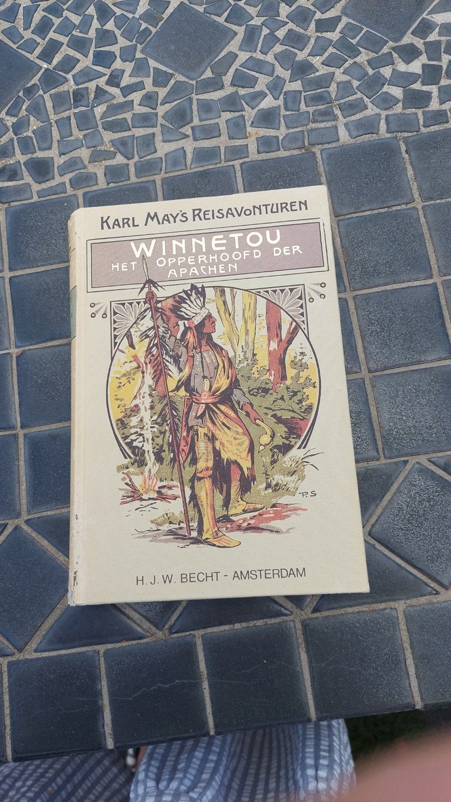Winnetou: Het Opperhoofd der Apachen - Karl May, Ophalen of Verzenden