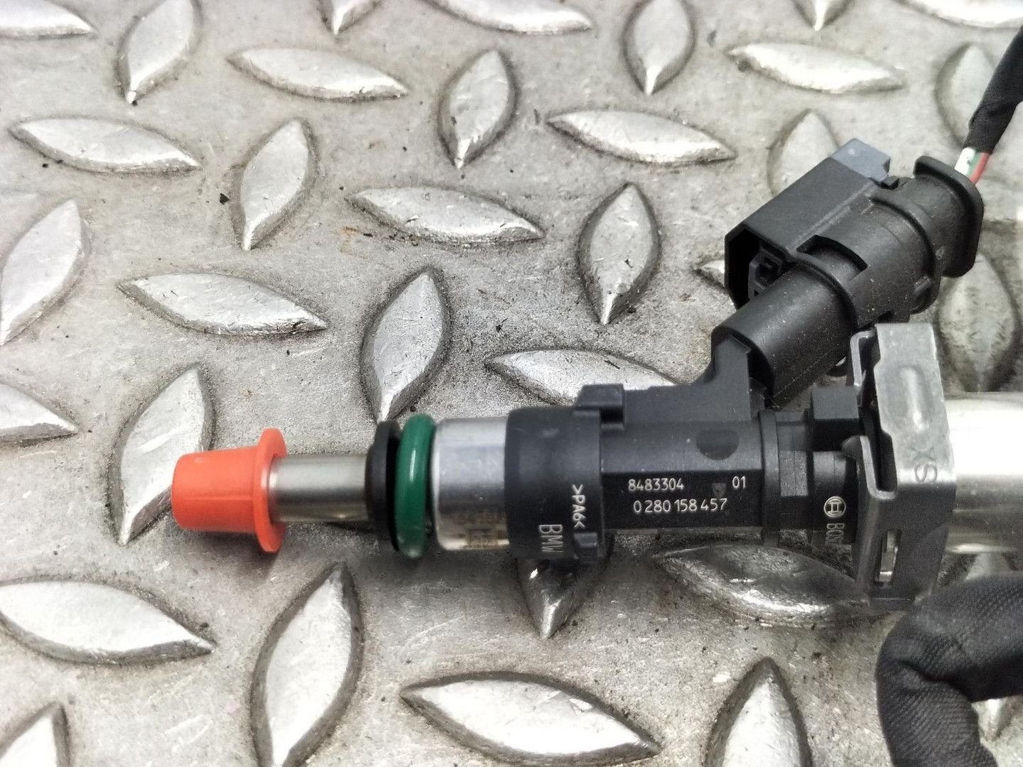 BMW 5 SERIES BRANDSTOF INJECTOR / VERSTUIVER 13538483304 202, Ophalen of Verzenden, Gebruikt, Stiba lid