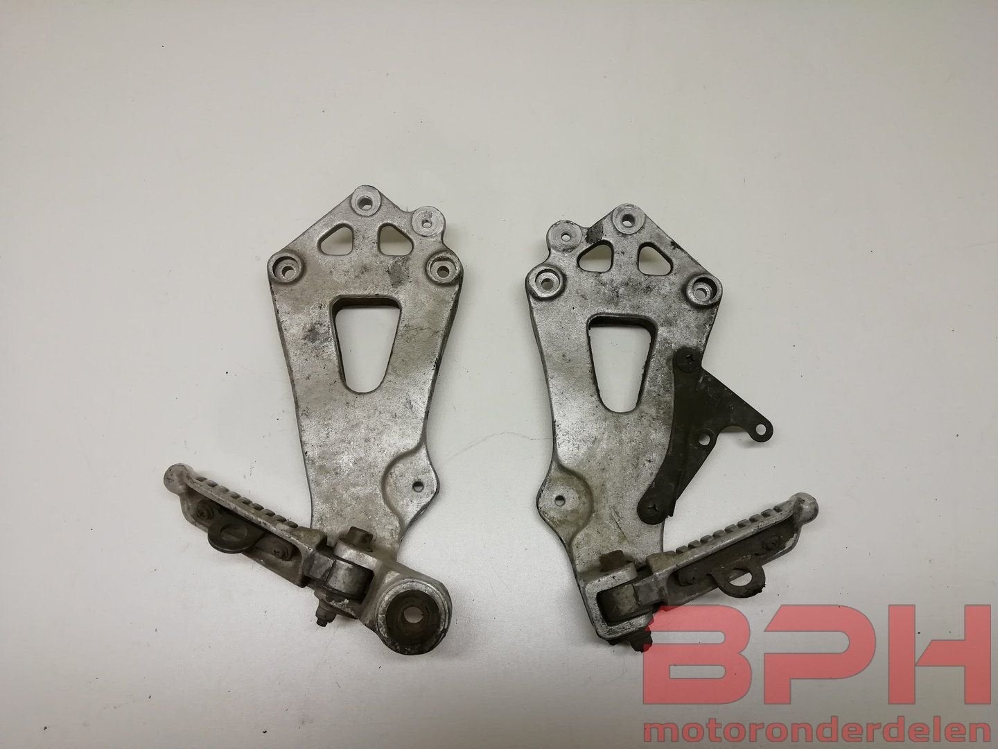 Duo voetsteunen Suzuki GSX-R 750 1985 - 1987 slabby slabside, Gebruikt, -, -, Ophalen of Verzenden