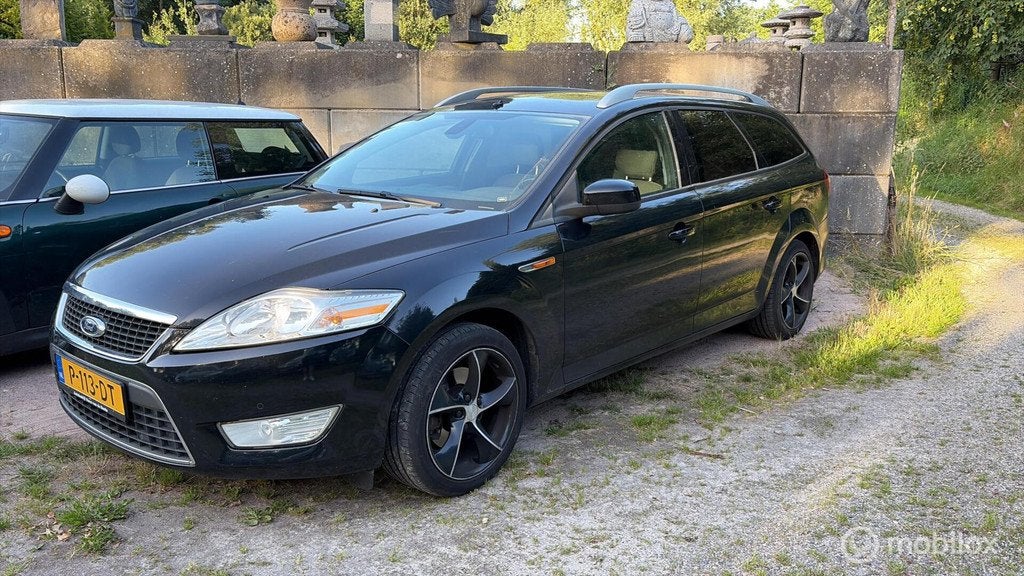 Ford Mondeo Wagon 1.6-16V Titanium, versnellingsbak maakt la, Auto's, Ford, 1596 cc, Gebruikt, Zwart, 4 cilinders