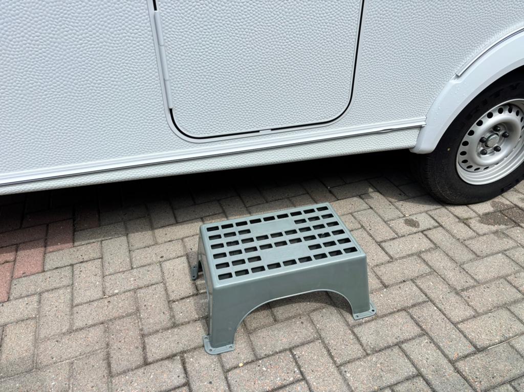 Kunststof opstap voor caravan, Caravans en Kamperen, Ophalen, Nieuw