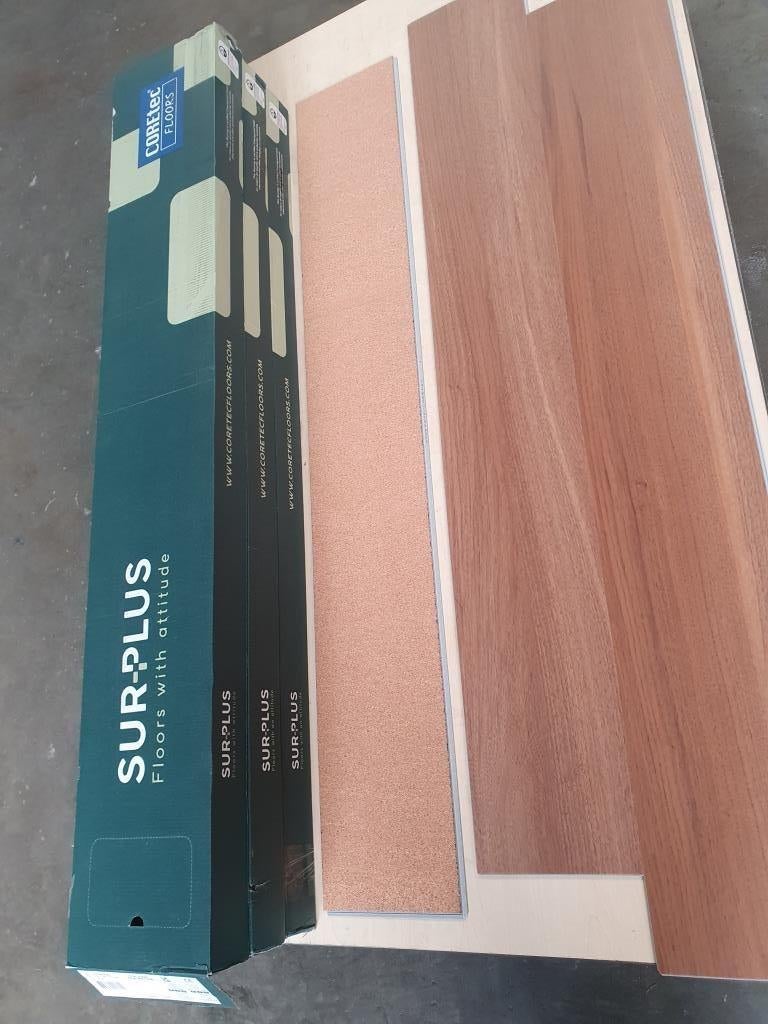 8 m2 Nieuwe Click PVC COREtec SurPlus 50RLV3585 Royal Walnut, Huis en Inrichting, Stoffering | Vloerbedekking, Ophalen, Bruin