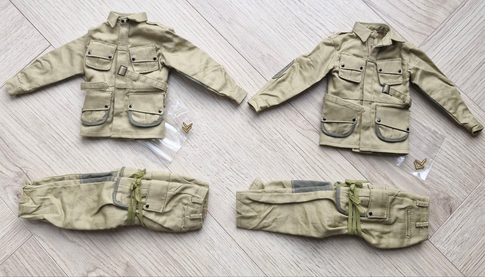 1/6 US paratrooper uniformen, Verzenden, Groter dan 1:35