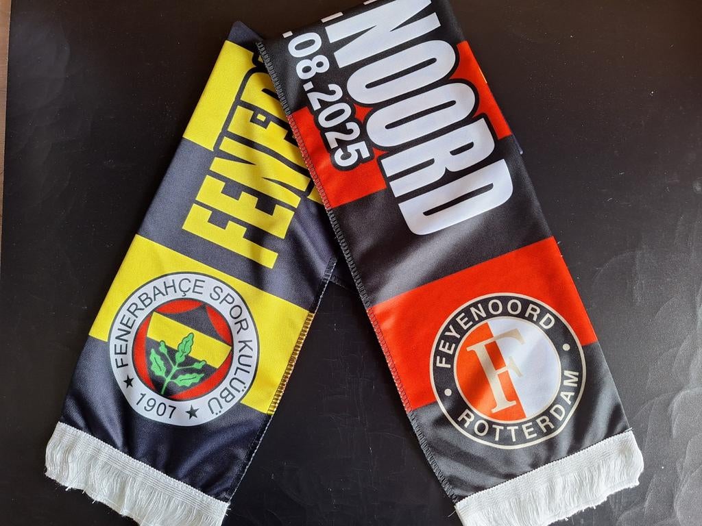 Sjaal  Fenerbahce - Feyenoord, Ophalen of Verzenden, Nieuw, Feyenoord, Vaantje of Sjaal