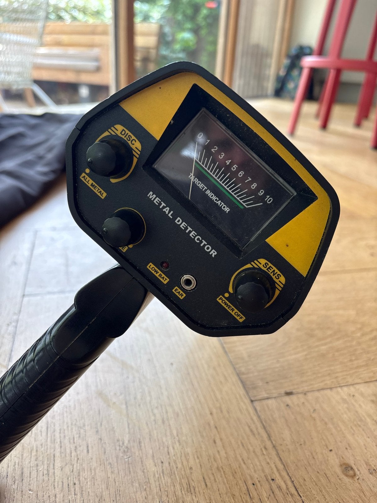 Voisol Metaaldetector - Zo goed als nieuw, Hobby en Vrije tijd, Metaaldetectors, Zo goed als nieuw, 30 cm of minder, Discriminatie metaaldetectie