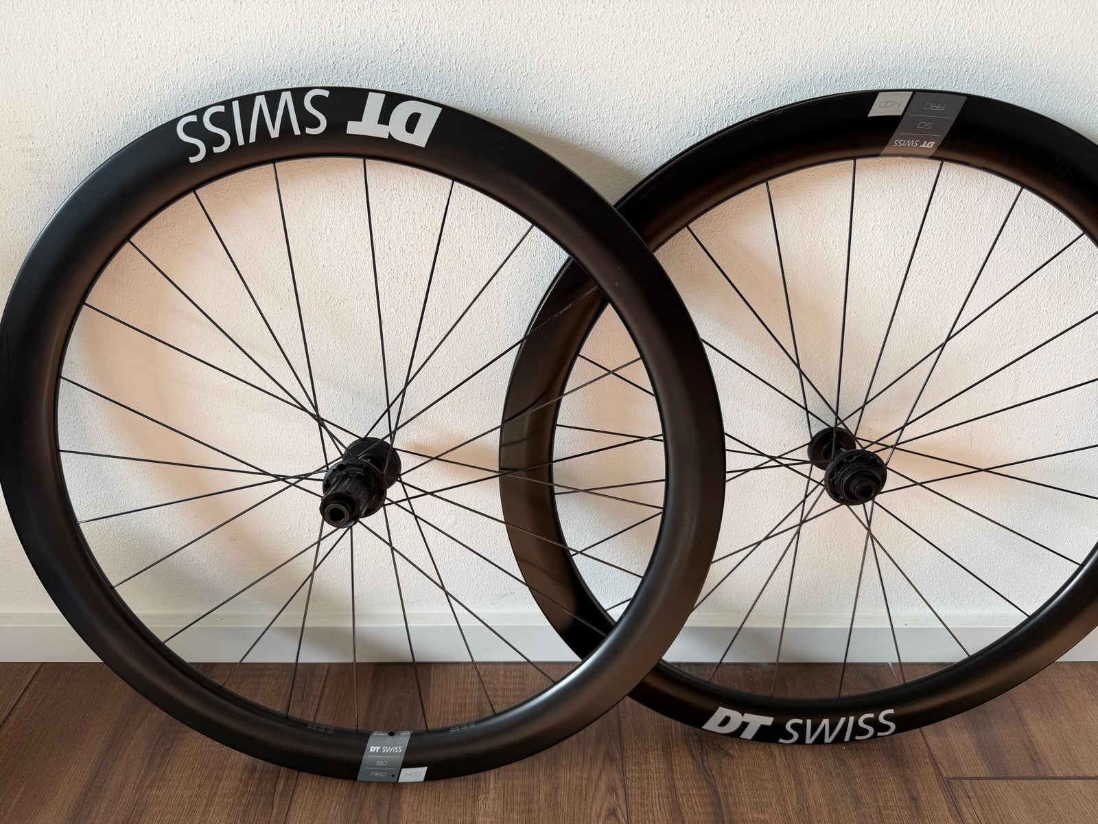 DT Swiss ARC 1400 Wielset - 50mm velg, 240 naaf, Fietsen en Brommers, Racefiets, Zo goed als nieuw, Carbon, Ophalen
