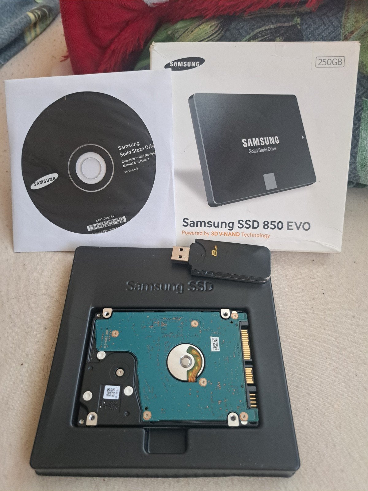 Samsung SSD 850 EVO 250GB - nieuwstaat, Computers en Software, Intern, Server, Ophalen of Verzenden, Zo goed als nieuw