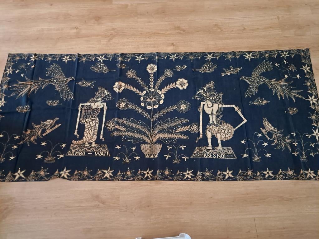 Indonesisch vintage wandkleed, zwarte ondergrond, katoen, Ophalen of Verzenden, Rechthoekig, 200 cm of meer, 50 tot 100 cm