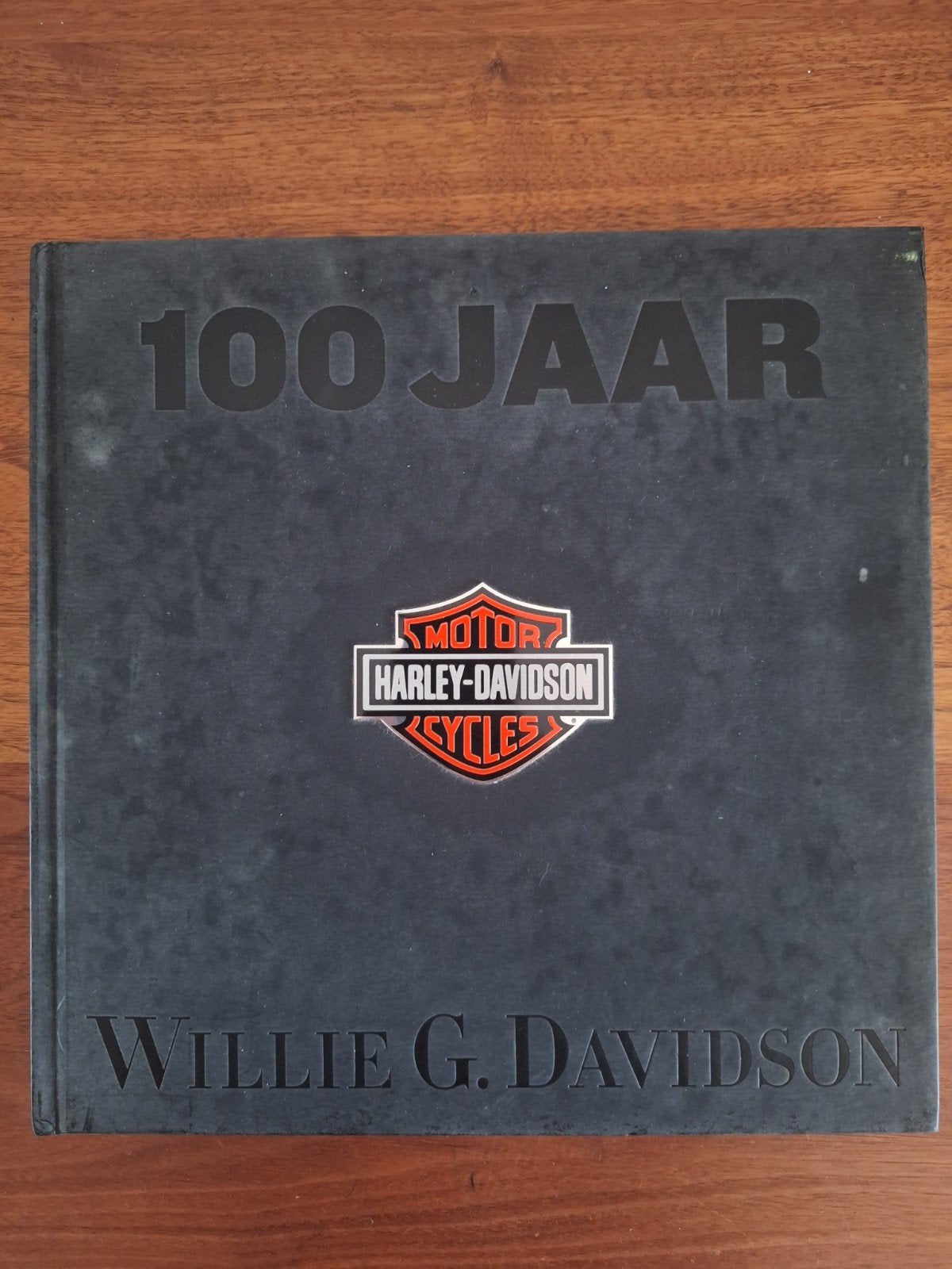 100 Jaar Harley-Davidson - Willie G. Davidson Boek, Ophalen of Verzenden, Zo goed als nieuw, Algemeen, Willie G. Davidson