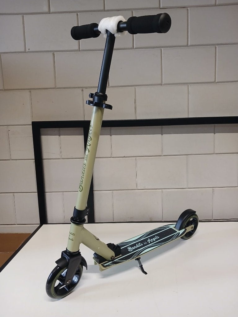 Bandits&Angels kinderstep Aluminium Streetracer Retro Groen, Ophalen of Verzenden, Nieuw, Loopfiets