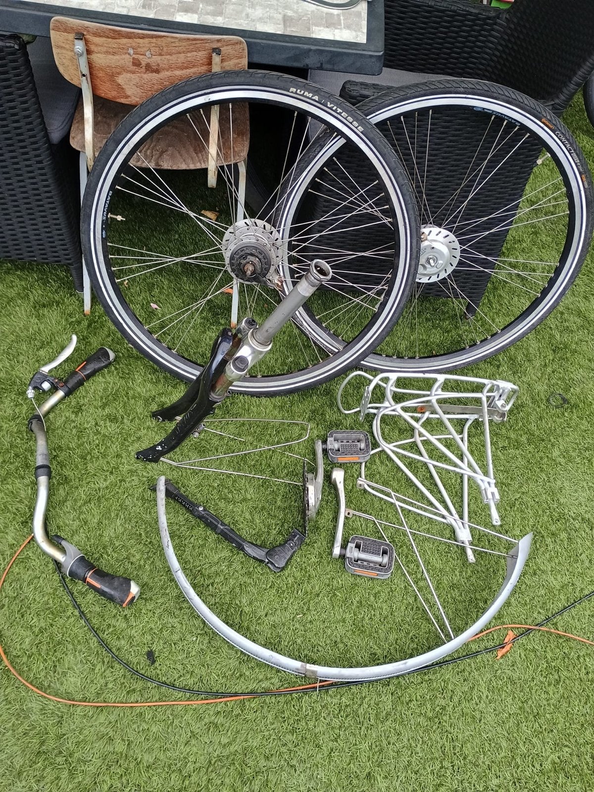 Diverse fiets onderdelen: wielen, stuur, spatbord etc., Ophalen, Gebruikt, Overige typen, Aluminium
