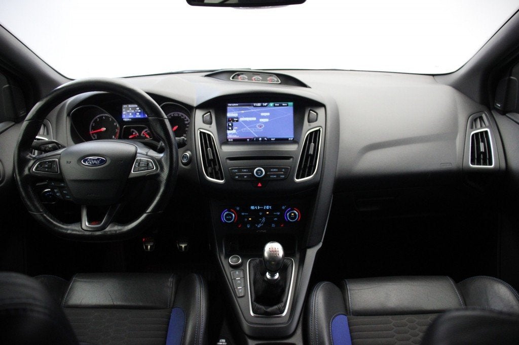 Ford FOCUS Wagon 2.0 ST 250 Pk - Navi, Camera, Recaro Sports, Auto's, 15 km/l, Gebruikt, Euro 6, 4 cilinders
