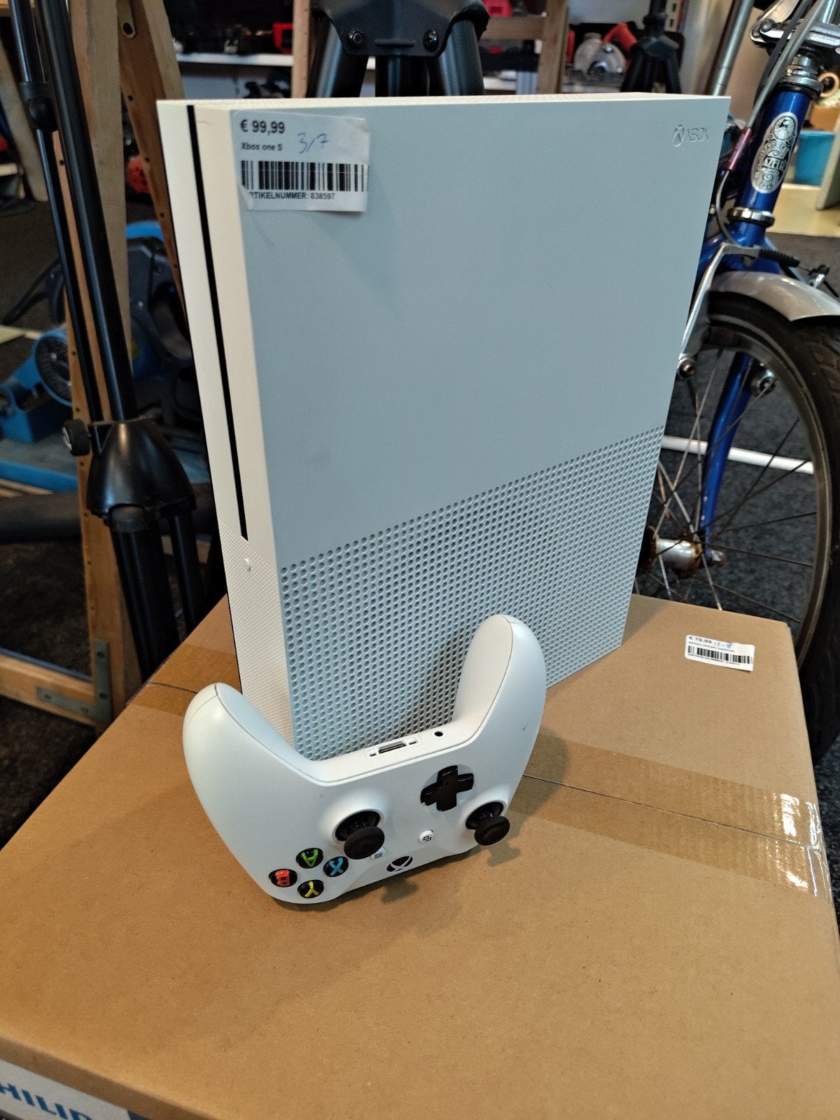 Xbox One S met controller - Wit, 500 GB, Xbox One S, Ophalen of Verzenden, Zo goed als nieuw