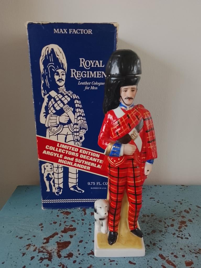 Max factor royal regiment leather cologne for men, Ophalen of Verzenden, Zo goed als nieuw, Parfumfles