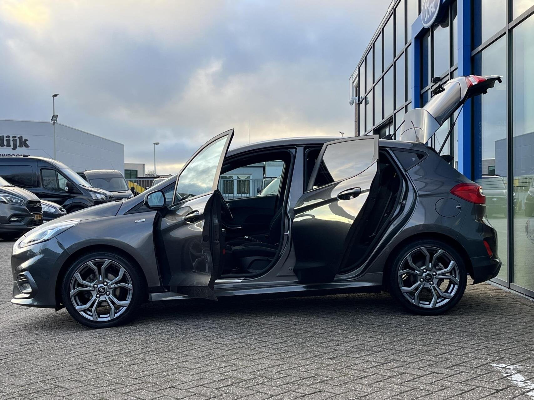 Ford Fiesta 1.0 EcoBoost ST-Line 100PK Cruise Navi Climate P, Voorwielaandrijving, Gebruikt, 580 kg, 1064 kg