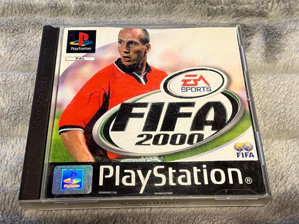 Playstation 1 Game FIFA 2000, Spelcomputers en Games, Games | Sony PlayStation 1, Gebruikt, 2 spelers, Ophalen of Verzenden, Vanaf 3 jaar