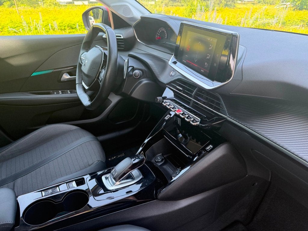 Peugeot 208 1.2 PureTech 101 pk AUTOMAAT Allure Pack, panora, Auto's, 101 pk, Gebruikt, Euro 6, 19 km/l