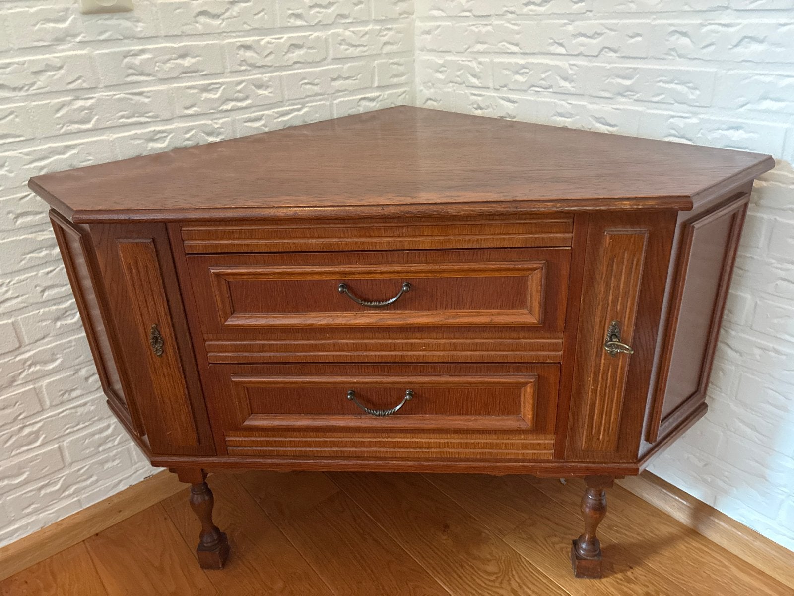 Houten tv-hoekkast met lades en deuren, Huis en Inrichting, Ophalen, Gebruikt, Klassiek, Eikenhout