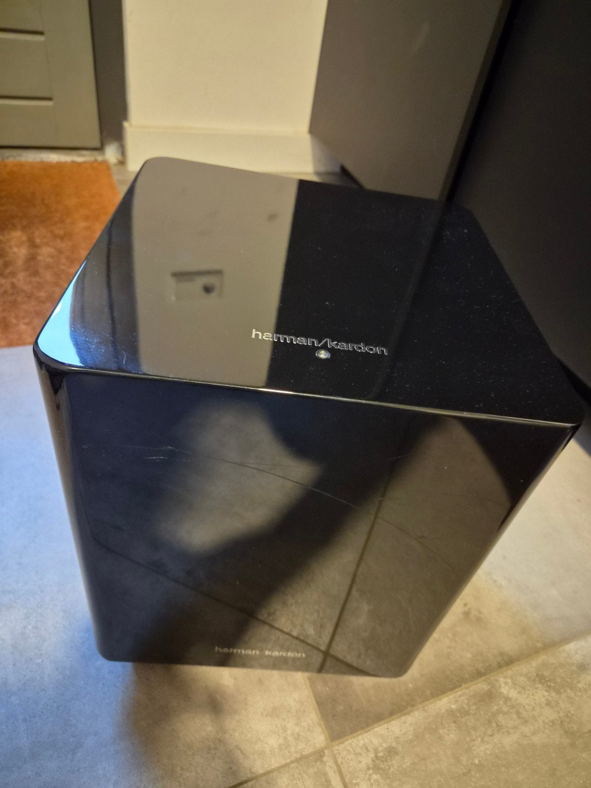 Harman Kardon thuisbioscoop set,  receiver, 2 speakers + sub, Gebruikt, Complete surroundset, 120 watt of meer, Ophalen