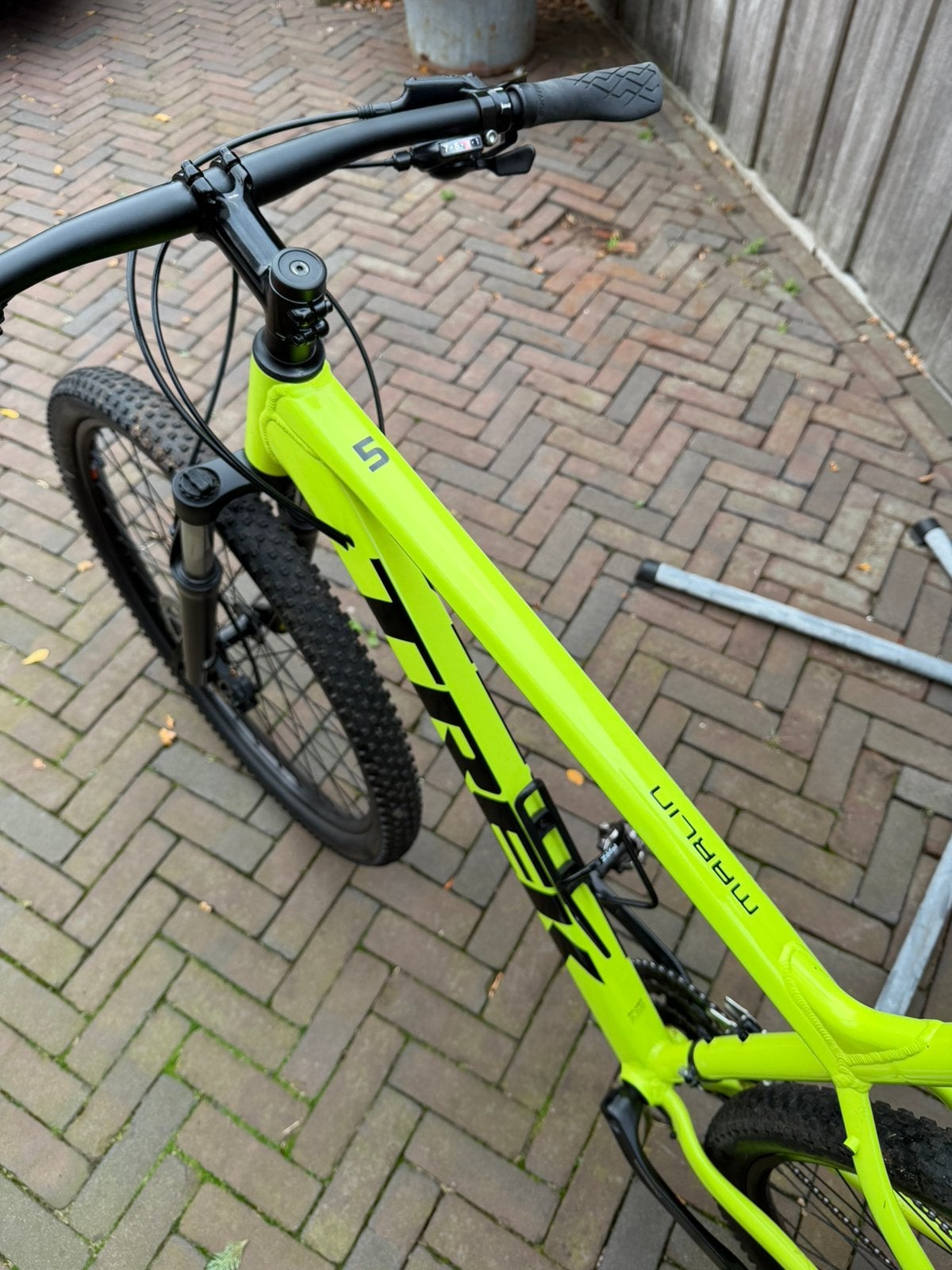 Foto 7 van Trek Marlin 5 Mountainbike 29” Nieuw-staat!