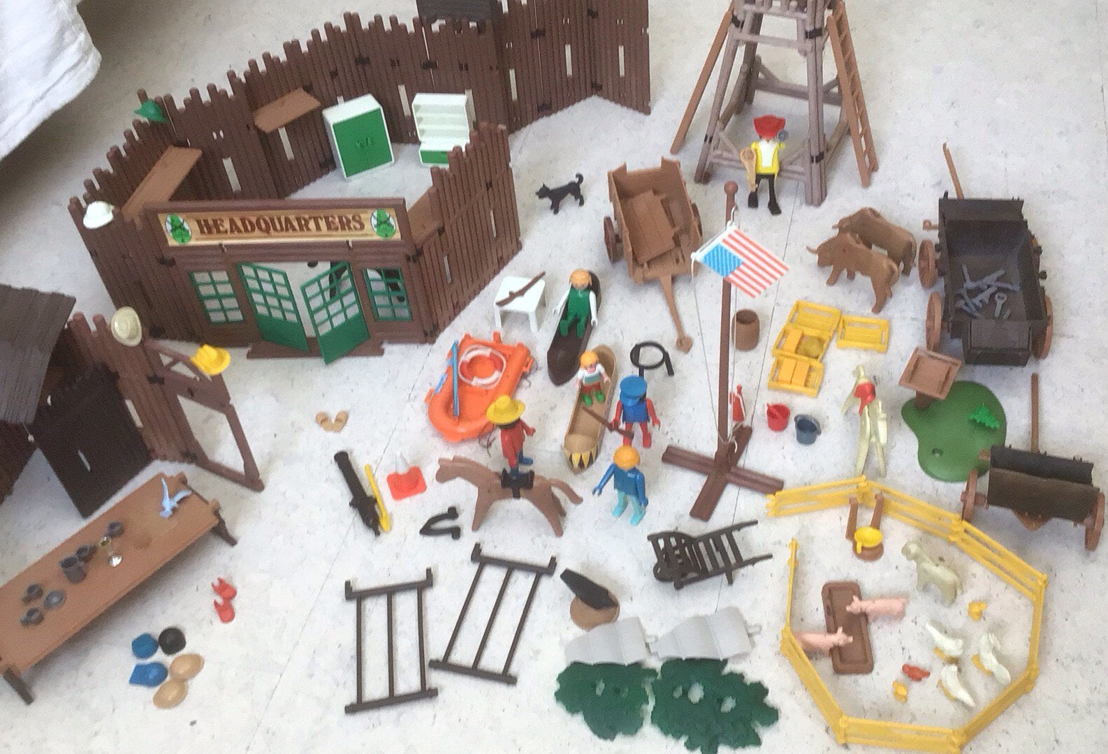 Portie vintage playmobil. Western gebouwen, dieren enz., Ophalen of Verzenden, Gebruikt