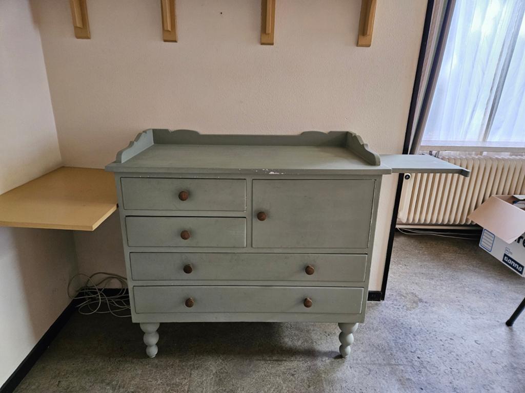 Mooie brocante commode/ladekast, Kinderen en Baby's, Kinderkamer | Commodes en Kasten, Ophalen, Gebruikt, 50 tot 70 cm, 100 cm of meer