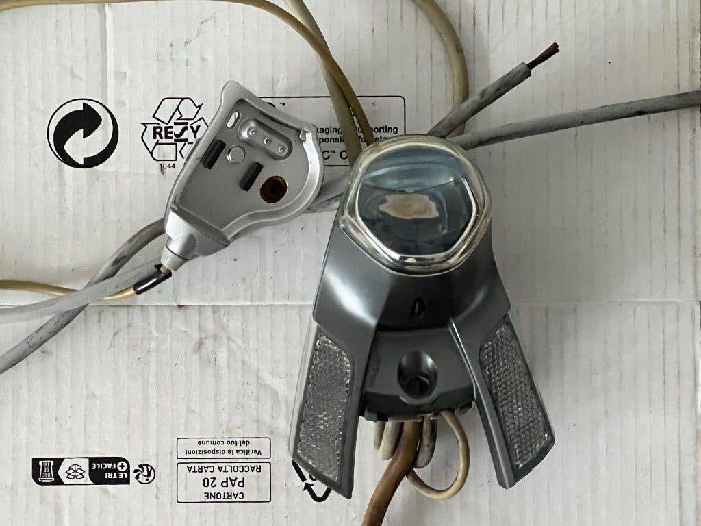 Koplamp Gazelle E-Bike Gazelle Displayhouder met kabel, Ophalen of Verzenden, Gebruikt, Dynamo, Voorlicht