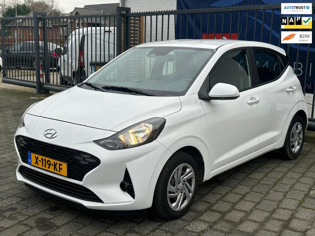 Hyundai I10 1.0 Comfort / FABRIEKSGARANTIE / APPLE CARPLAY /, Auto's, Hyundai, Voorwielaandrijving, Gebruikt, 899 kg, 4 stoelen