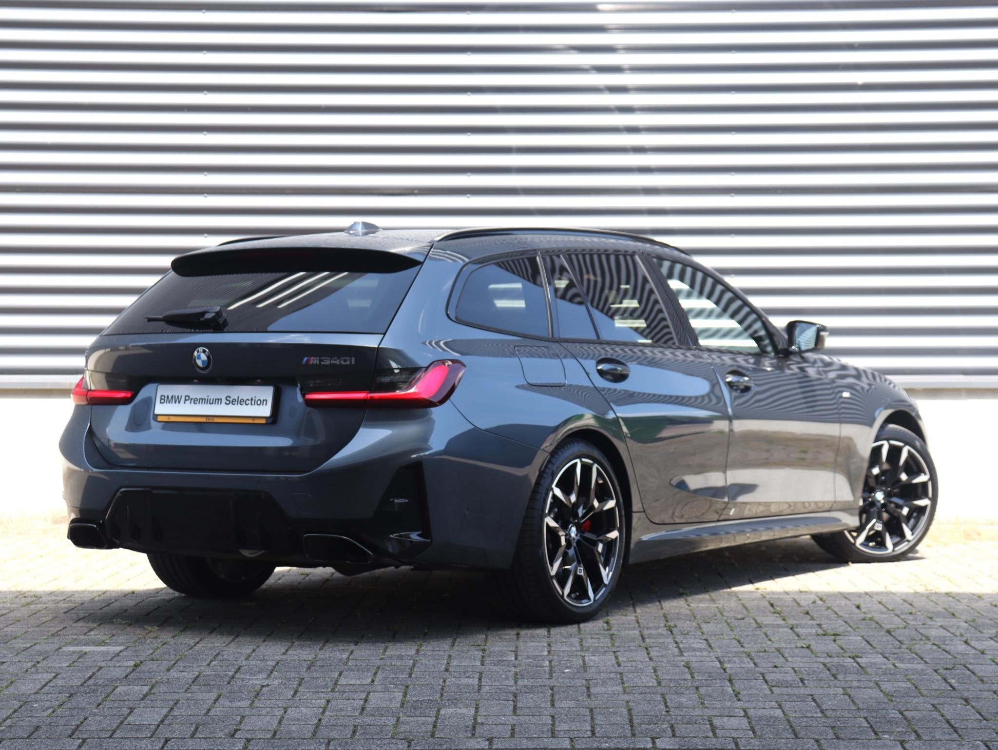 BMW 3-serie Touring Touring M340i xDrive | M Sportpakket Pro, Auto's, Automaat, Euro 6, 1770 kg, Met garantie (alle)