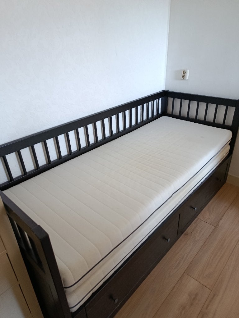 Ikea hemnes bank/ bed voor twee personen, Ophalen, Bruin, Tweepersoons, 80 cm