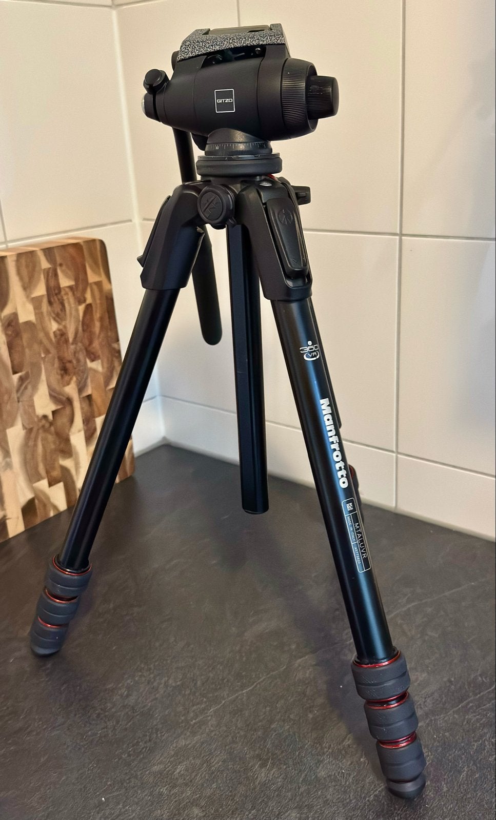 Manfrotto MTALUVR statief gitzo, Zo goed als nieuw, 150 tot 175 cm, Manfrotto, Met balhoofd