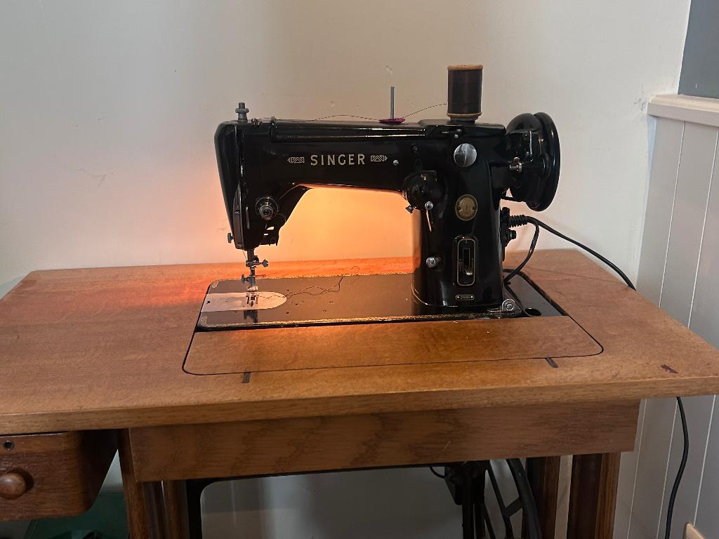 Singer 306K naaimachine met tafel, Ophalen, Gebruikt, Naaimachine, Singer