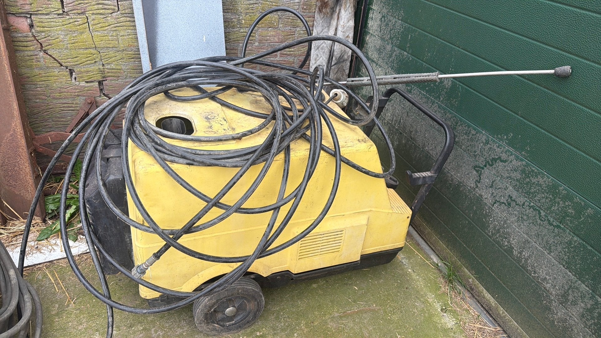 Kärcher HDS 610 warmwater hogedrukreiniger –volledig werkend, Tuin en Terras, Ophalen, Zo goed als nieuw, Elektrisch, Met autostop en -start