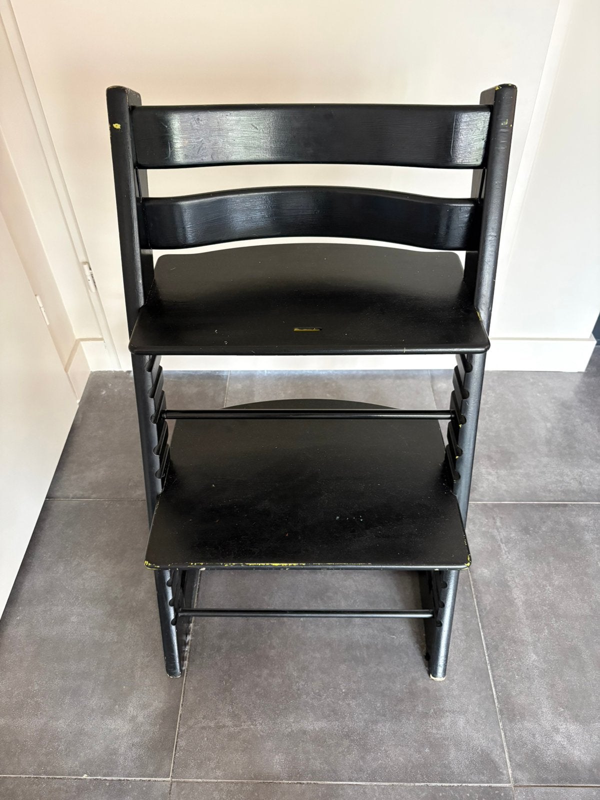 Stokke Tripp Trapp zwart – kinderstoel, Kinderen en Baby's, Kinderstoelen, Ophalen, Gebruikt, Meegroeistoel