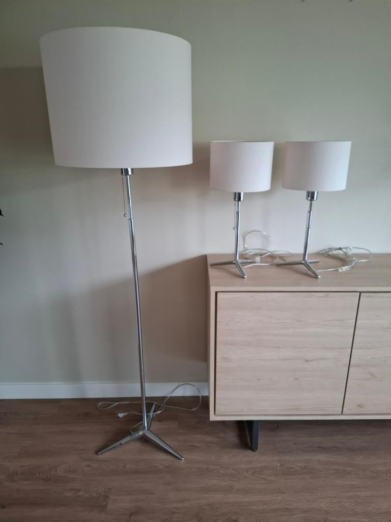Vloerlamp en 2 tafellampen crème staande lamp chroom, Huis en Inrichting, Ophalen, Zo goed als nieuw, 150 tot 200 cm