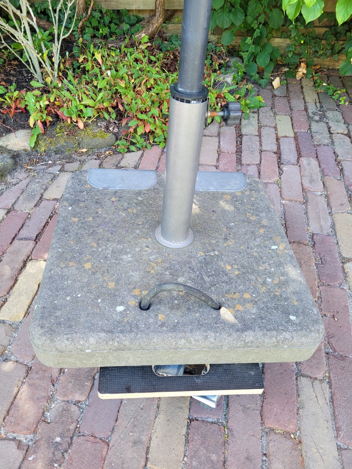 Parasolvoet van beton zonder wielen, Ophalen, Gebruikt, Minder dan 1 meter, Parasolvoet